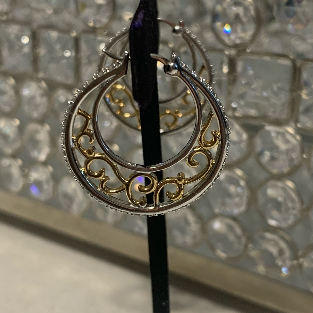 Silver Hoop earrings with diamonds